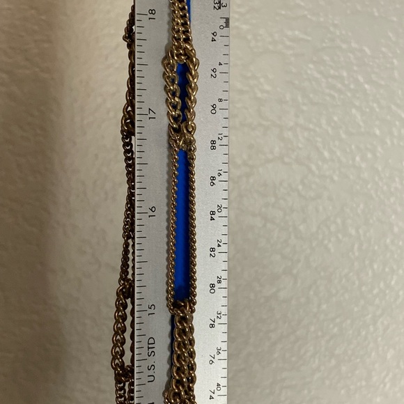 Vintage Talbots Long Gold Tone Necklace w/a Cabochon & Rhinestone Flower Pendant - Picture 7 of 9